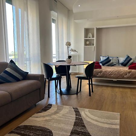 Valverde Apartment And Rooms เวโรนา ภายนอก รูปภาพ