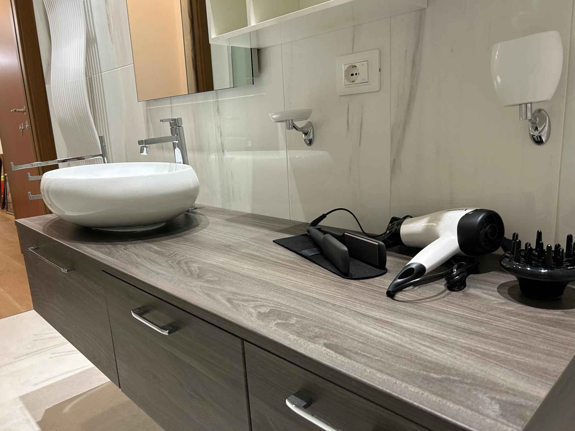 Valverde Apartment And Rooms เวโรนา ภายนอก รูปภาพ