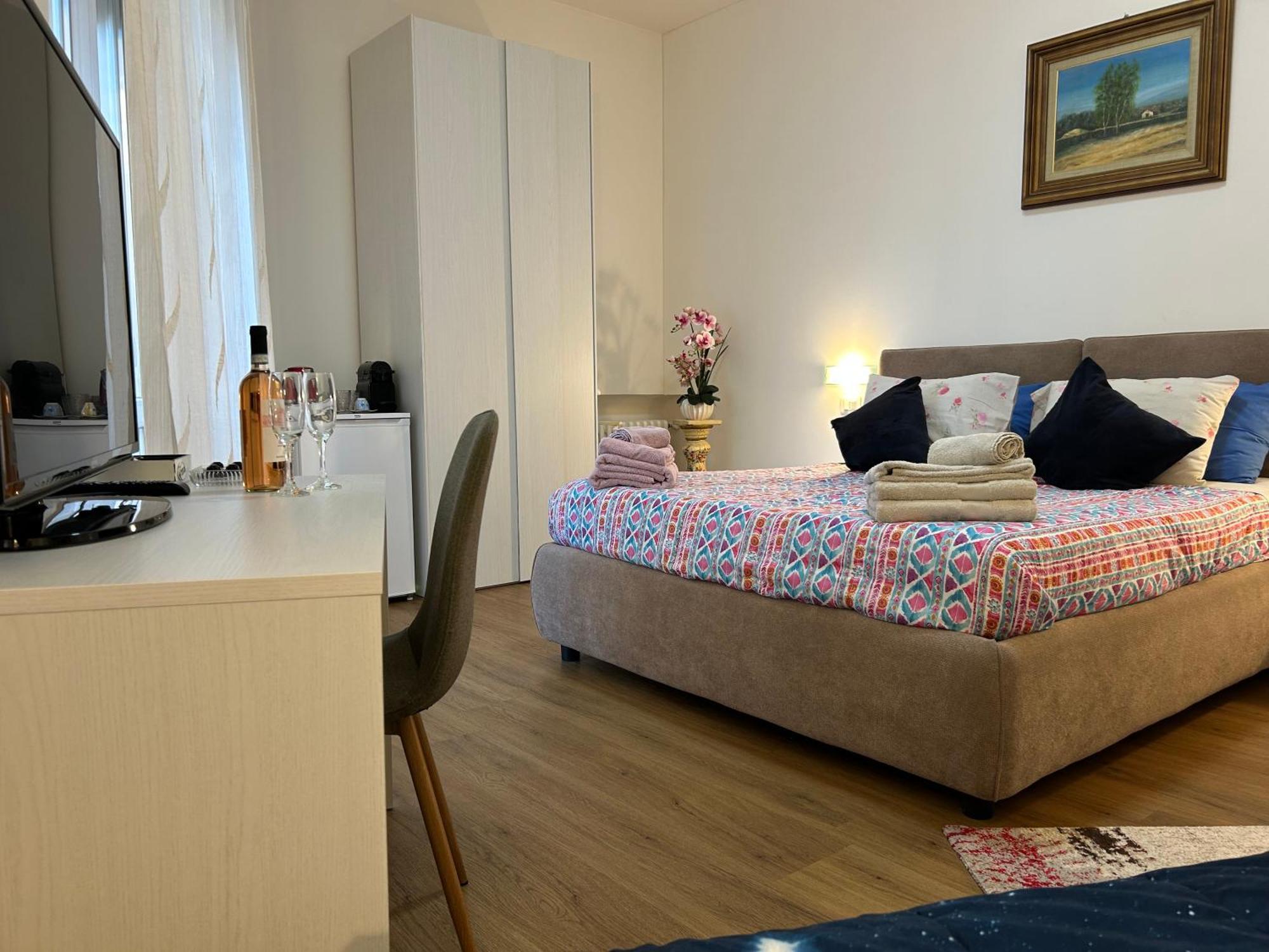 Valverde Apartment And Rooms เวโรนา ภายนอก รูปภาพ
