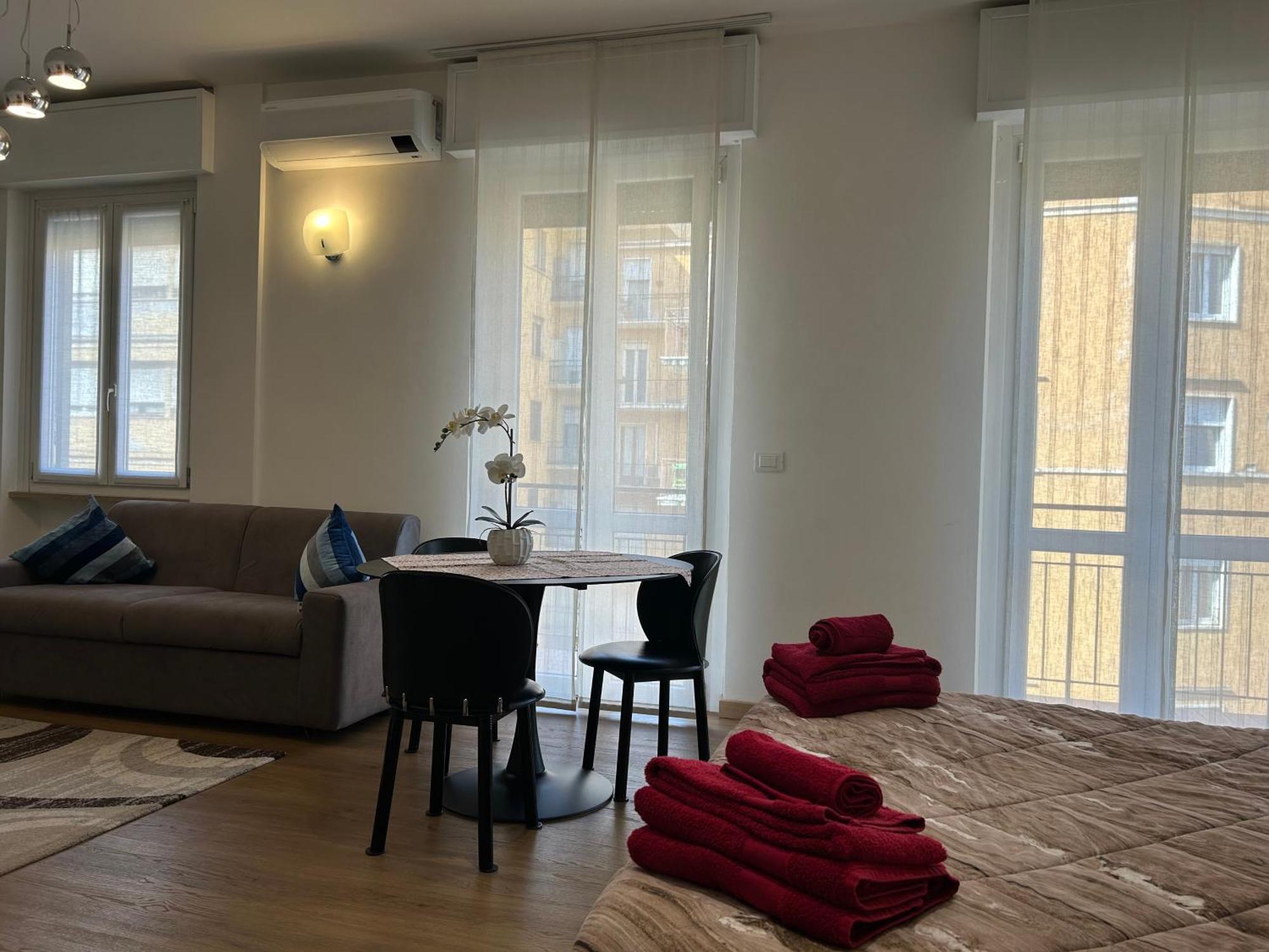 Valverde Apartment And Rooms เวโรนา ภายนอก รูปภาพ